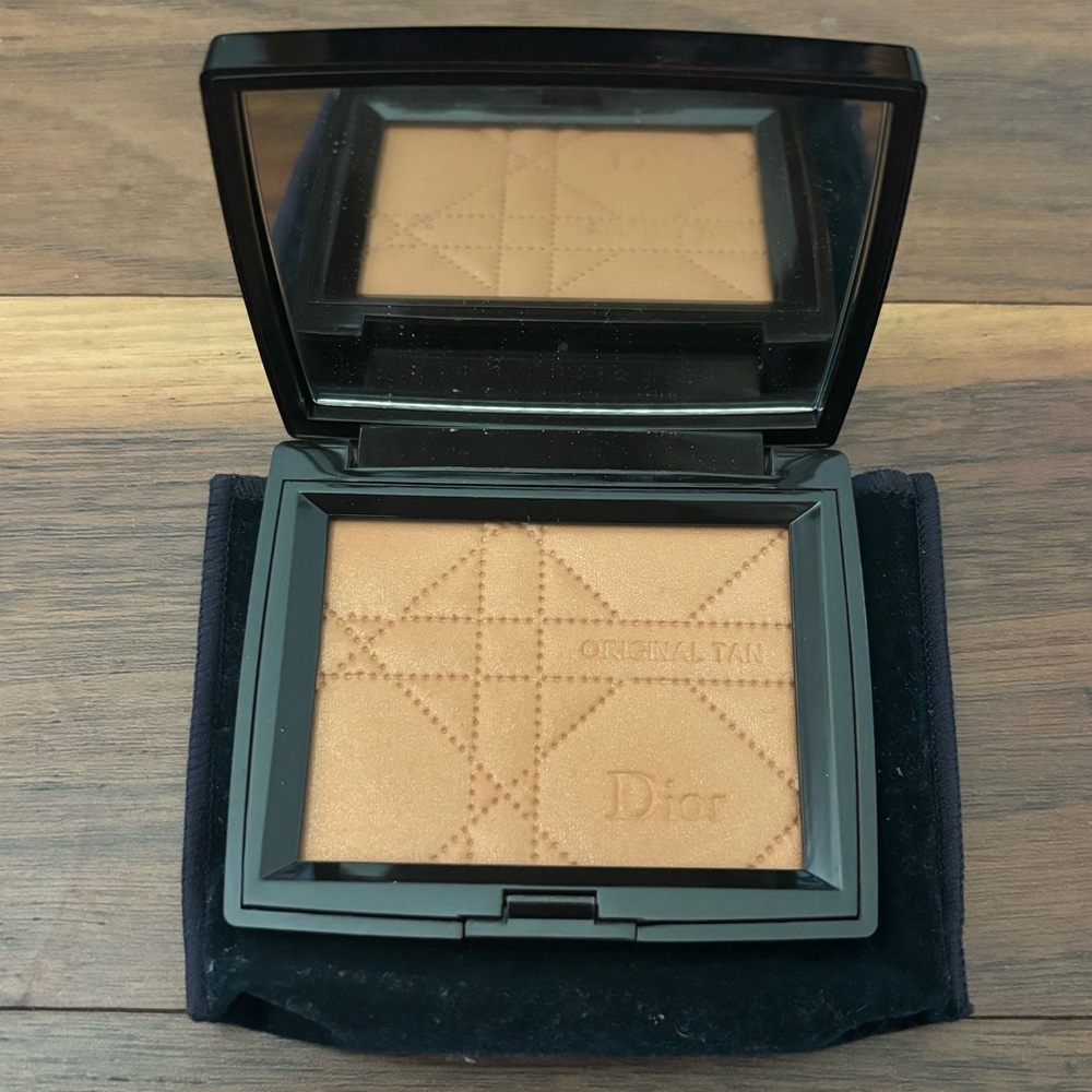 Dior Bronze original tan sun mineral technology 003 
Amber tan